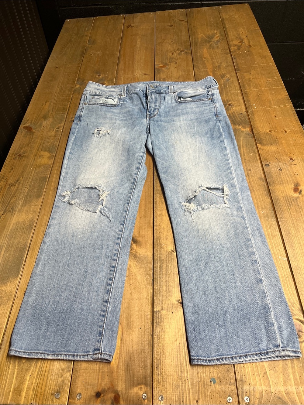American Eagle Outfitters Light Blue Distressed Straight Leg Jeans